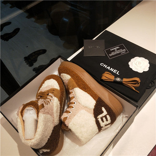 High Quality Luxury Chanel Fur Boots Shoes alternate view