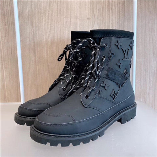 High Quality Luxury Louis Vuitton Frontrow Sneaker – Style 96131