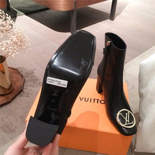 High Quality Luxury Louis Vuitton Fake LV Boots In Black product detail