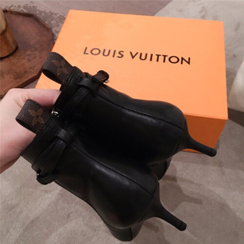 High Quality Luxury Louis Vuitton Boots In Black product detail