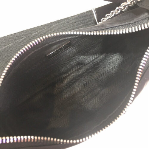 High Quality Luxury Prada Made-In-Italy Unisex Nylon Black Messenger Bag product detail