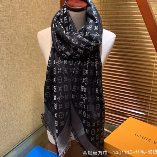 High Quality Luxury Louis Vuitton So Shine Monogram Scarf Shawl product detail
