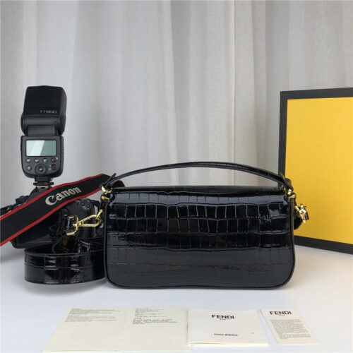 High Quality Luxury Fendi Crocodile Baguette Black product detail