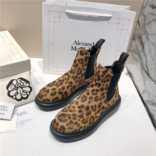 High Quality Luxury Alexander McQueen Leopard Sneaker alternate view