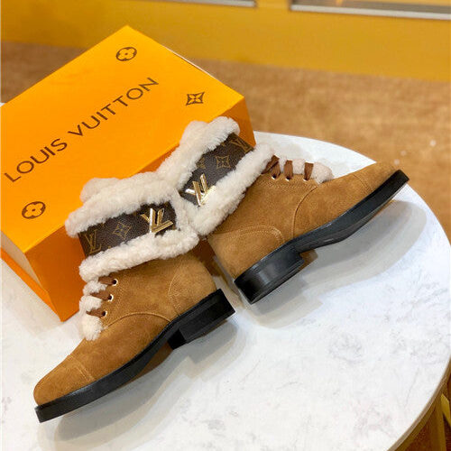 High Quality Luxury Louis Vuitton Ladies Wool Lace Up Boots – Style 89283 product detail
