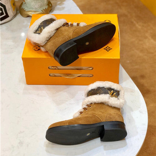 High Quality Luxury Louis Vuitton Ladies Wool Lace Up Boots – Style 89283 product detail