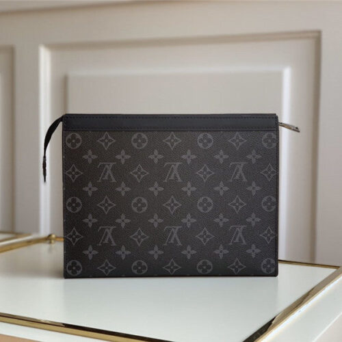 High Quality Luxury Louis Vuitton Toiletry Pouch 26 alternate view