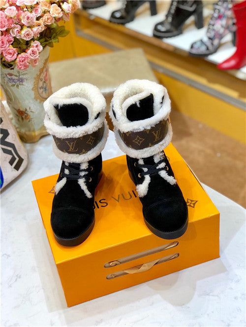 High Quality Luxury Louis Vuitton Ladies Wool Lace Up Boots product detail