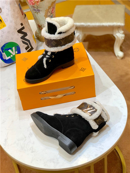 High Quality Luxury Louis Vuitton Ladies Wool Lace Up Boots product detail