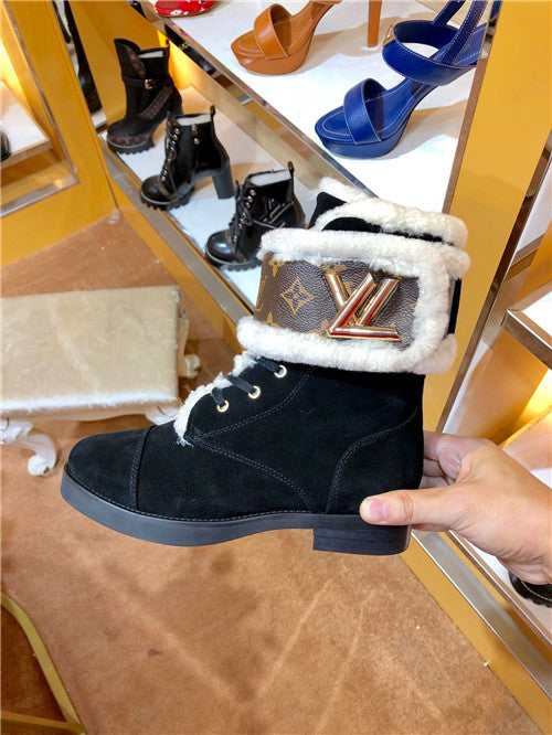 High Quality Luxury Louis Vuitton Ladies Wool Lace Up Boots product detail