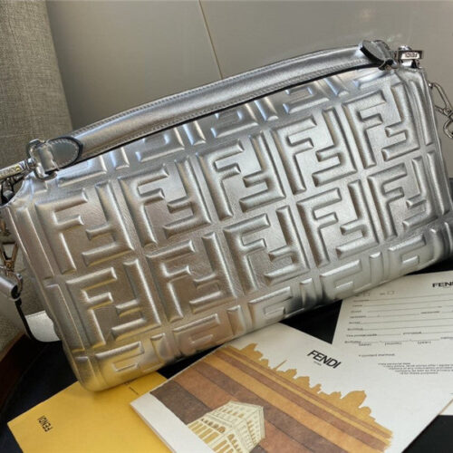 High Quality Luxury Fend Silver Baguette Shoulder Bag product detail