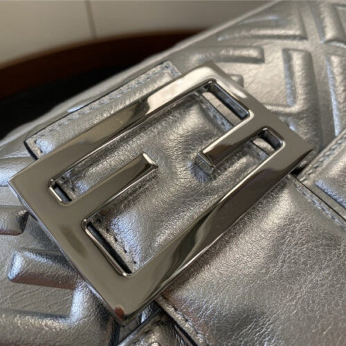 High Quality Luxury Fend Silver Baguette Shoulder Bag product detail