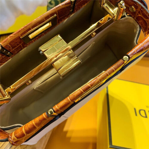 High Quality Luxury Fendi Peekaboo Bag White product detail