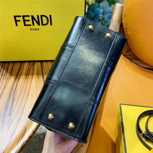High Quality Luxury Fendi Peekaboo Bag product detail