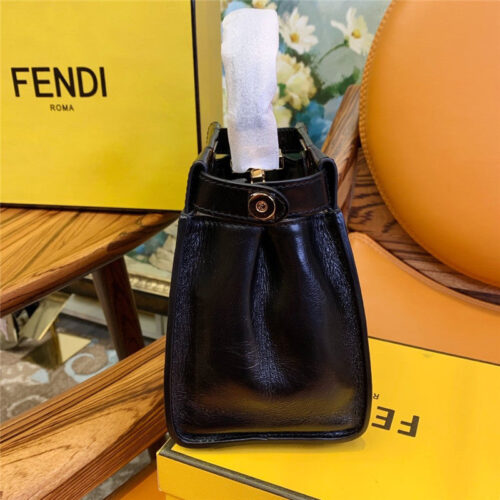 High Quality Luxury Fendi Peekaboo Bag alternate view
