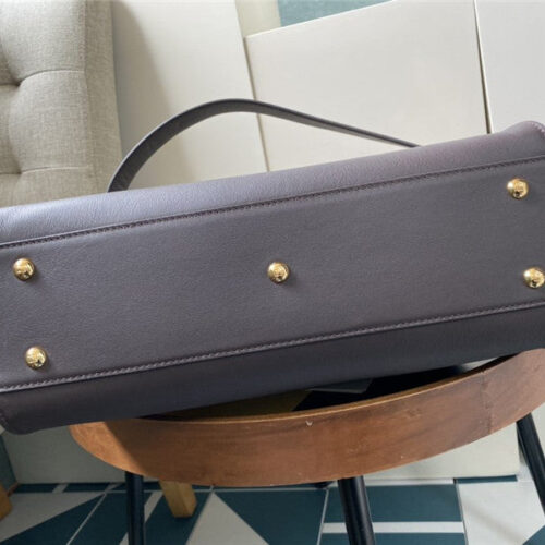 High Quality Luxury Fendi Peekaboo Bag Medium product detail