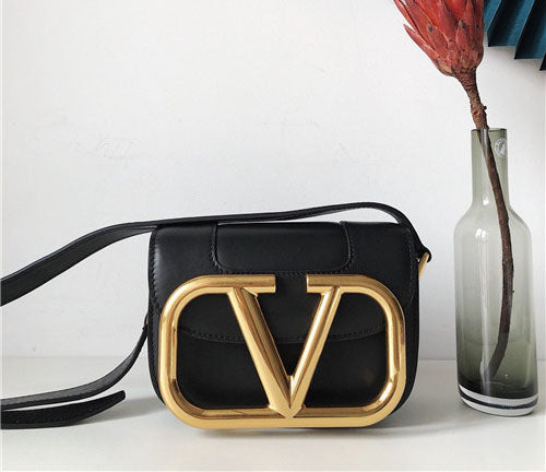 High Quality Luxury Valentino Garavani Supervee Bag – Style 03746