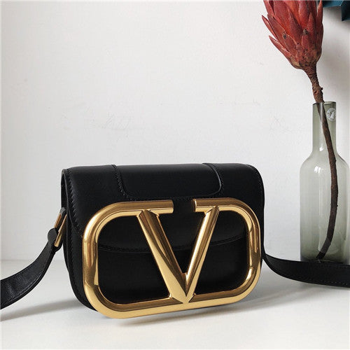 High Quality Luxury Valentino Garavani Supervee Bag – Style 03746 alternate view