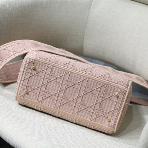 High Quality Luxury Lady Dior Pink Embroidery Top Handle Bag – 20 Cm product detail