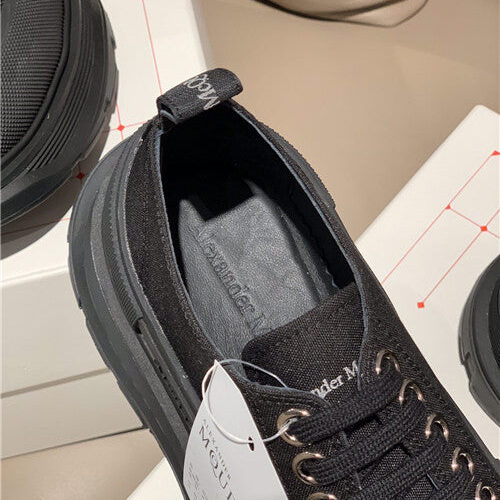 High Quality Luxury Alexander McQueen Low-Top Platform Sneakers – Style 59811 alternate view