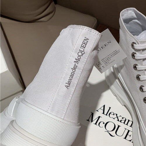 High Quality Luxury Alexander McQueen High Top Sneakers – Style 06147 product detail