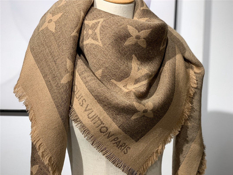 High Quality Luxury LV Scarf product detail