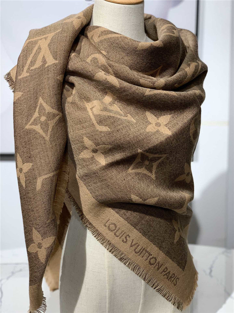 High Quality Luxury LV Scarf product detail