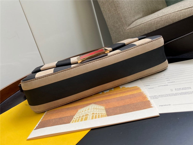 High Quality Luxury Fendi Baguette Medium product detail