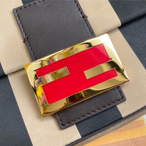 High Quality Luxury Fendi Baguette Medium product detail