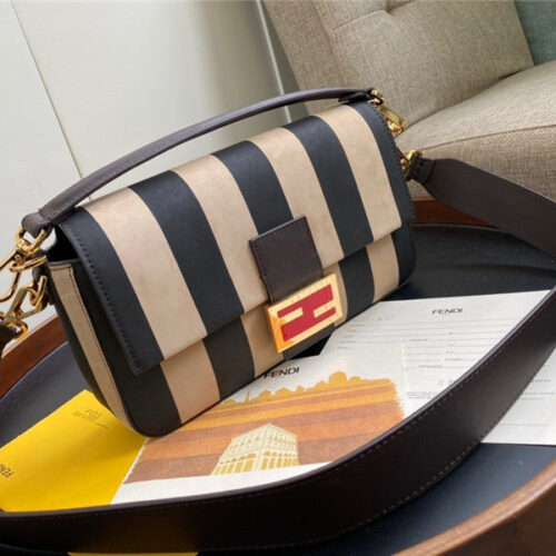 High Quality Luxury Fendi Baguette Medium alternate view