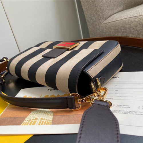 High Quality Luxury Fendi Baguette Medium product detail