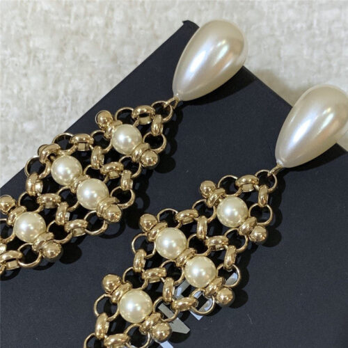 High Quality Luxury Chanel Pearl Earrings product detail