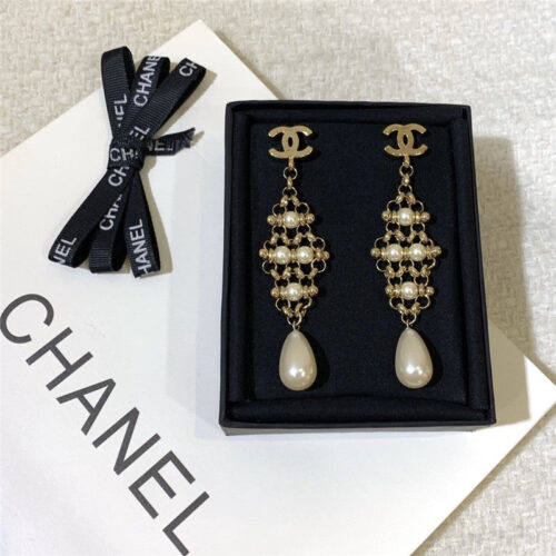 High Quality Luxury Chanel Pearl Earrings