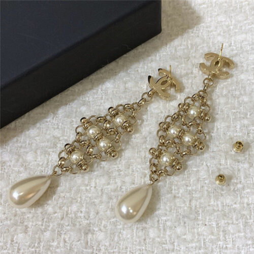 High Quality Luxury Chanel Pearl Earrings product detail