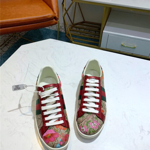 High Quality Luxury Gucci Bee Sneakers product detail