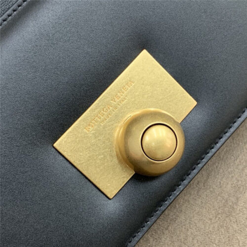 High Quality Luxury Bottega Veneta Mini Ronde Leather Shoulder Bags product detail
