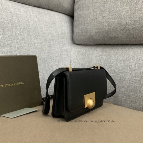 High Quality Luxury Bottega Veneta Mini Ronde Leather Shoulder Bags product detail