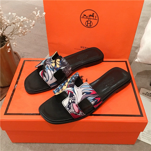 High Quality Luxury Hermes Flat Slippers – Style 83459 alternate view
