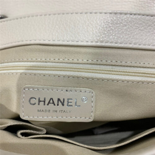 High Quality Luxury Chanel Cross-Body Bag product detail