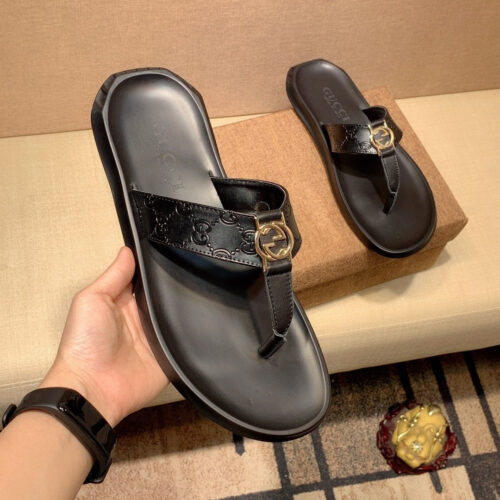 High Quality Luxury Gucci Mens Slippers alternate view