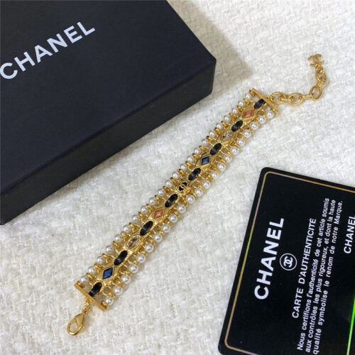 High Quality Luxury Chanel Pearl Bracelet product detail