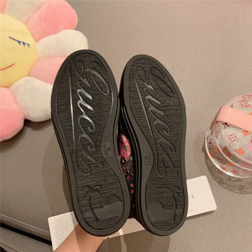 High Quality Luxury Guuci Printed Leather Sneakers Gucci Floral Canvas Shoes In Black product detail