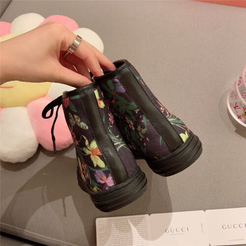 High Quality Luxury Guuci Printed Leather Sneakers Gucci Floral Canvas Shoes In Black product detail