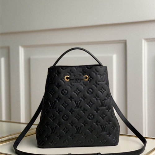 High Quality Luxury LV Escale Néonoé Bag alternate view