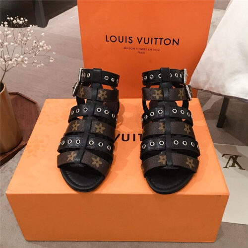 High Quality Luxury Louis Vuitton Sandals Womens – Style 95971 alternate view