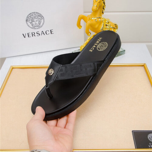 High Quality Luxury Versace Slippers Mens product detail