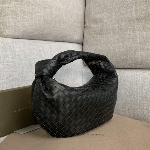 High Quality Luxury Bottega Veneta Jodie Medium Black product detail