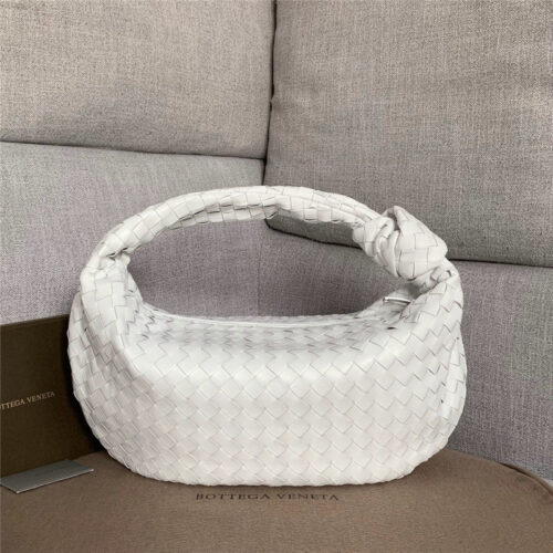 High Quality Luxury Bottega Veneta Jodie Medium alternate view