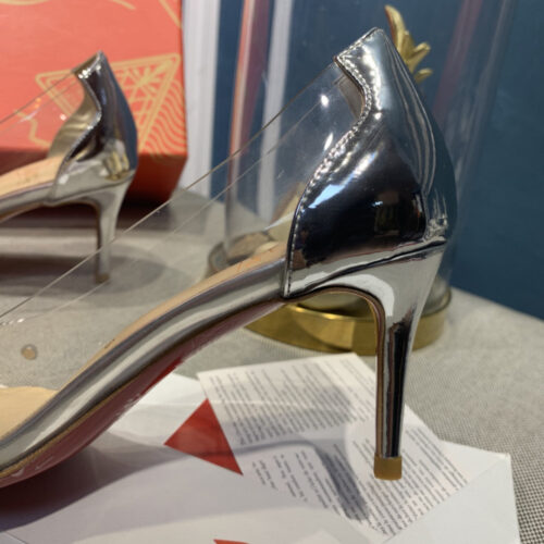 High Quality Luxury Christian Louboutin Stud Sandals – Style 03188 product detail