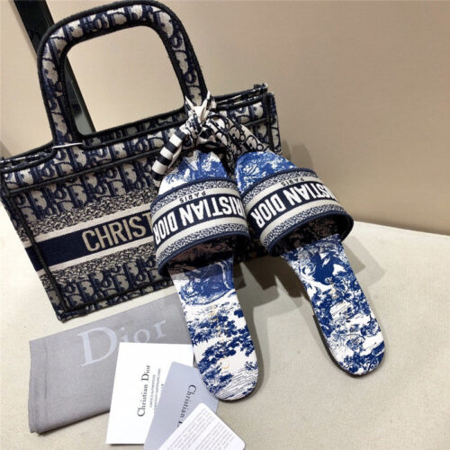 High Quality Luxury Dior Embroidered Sandals And Slippers product detail